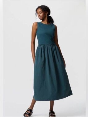 UNIQLO Combination Dress Sleeveless Longer Length- Women's Size S green